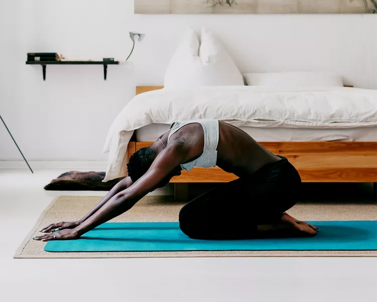 8 Yoga Postures to Strengthen and Tone Your Abs